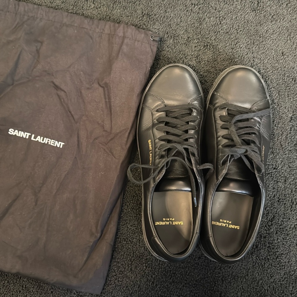 Saint Laurent
Men's Andy Leather Low-Top Sneakers